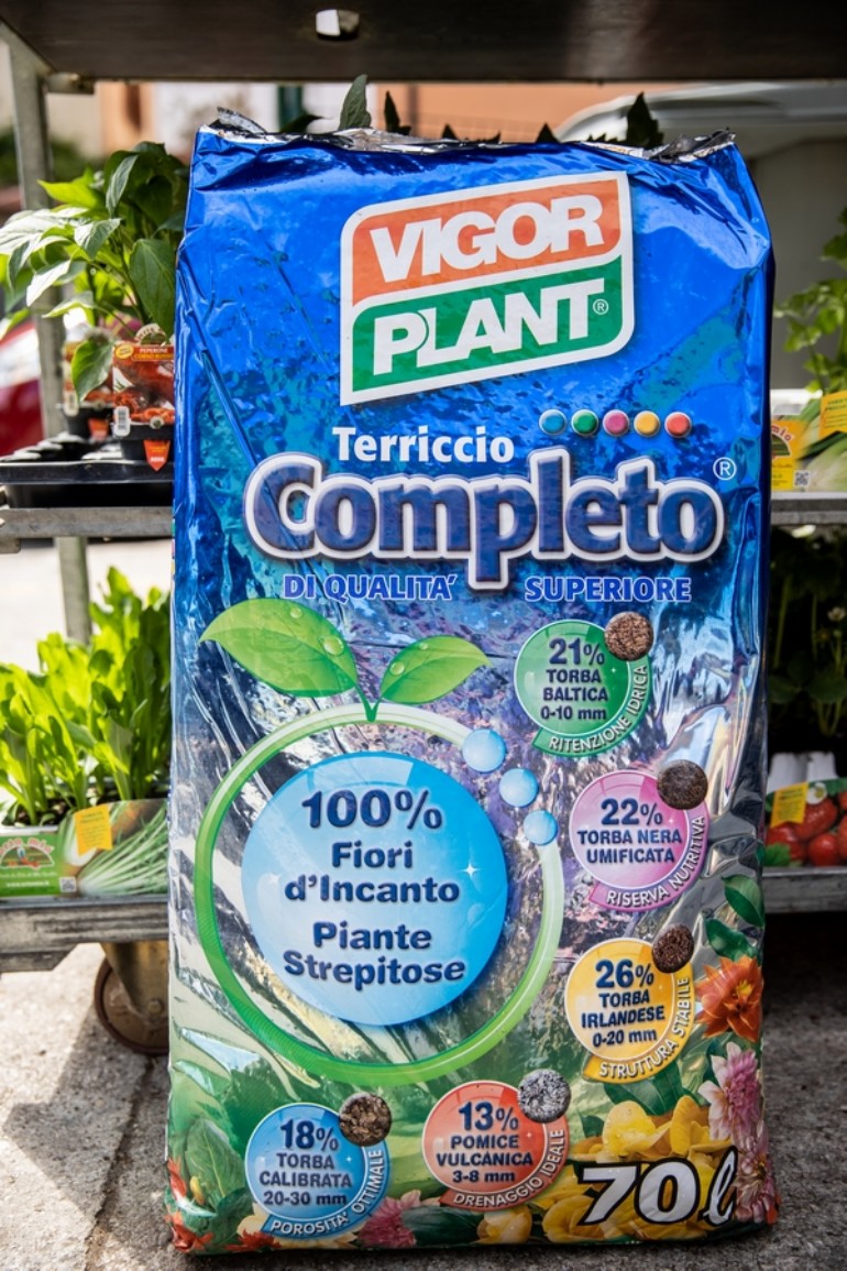 terriccio completo vigor plant